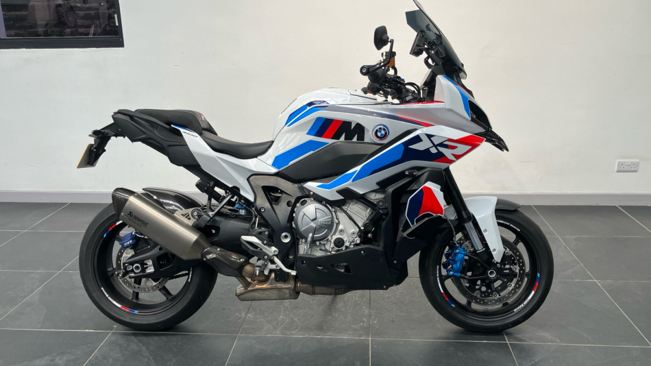BMW M1000XR (24MY)